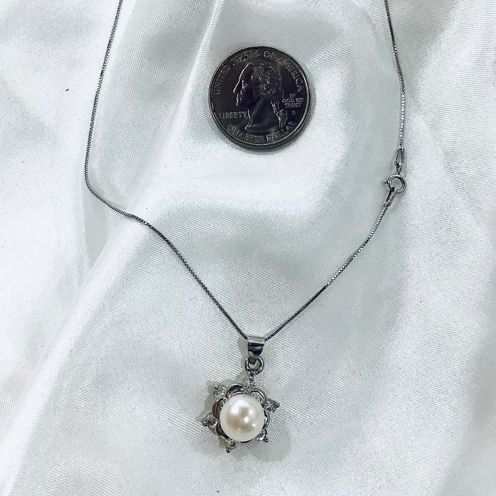 Freshwater Pearl Necklace Perfect Gift for Mothers Day, Prom, Wedding - Picture 3 of 3